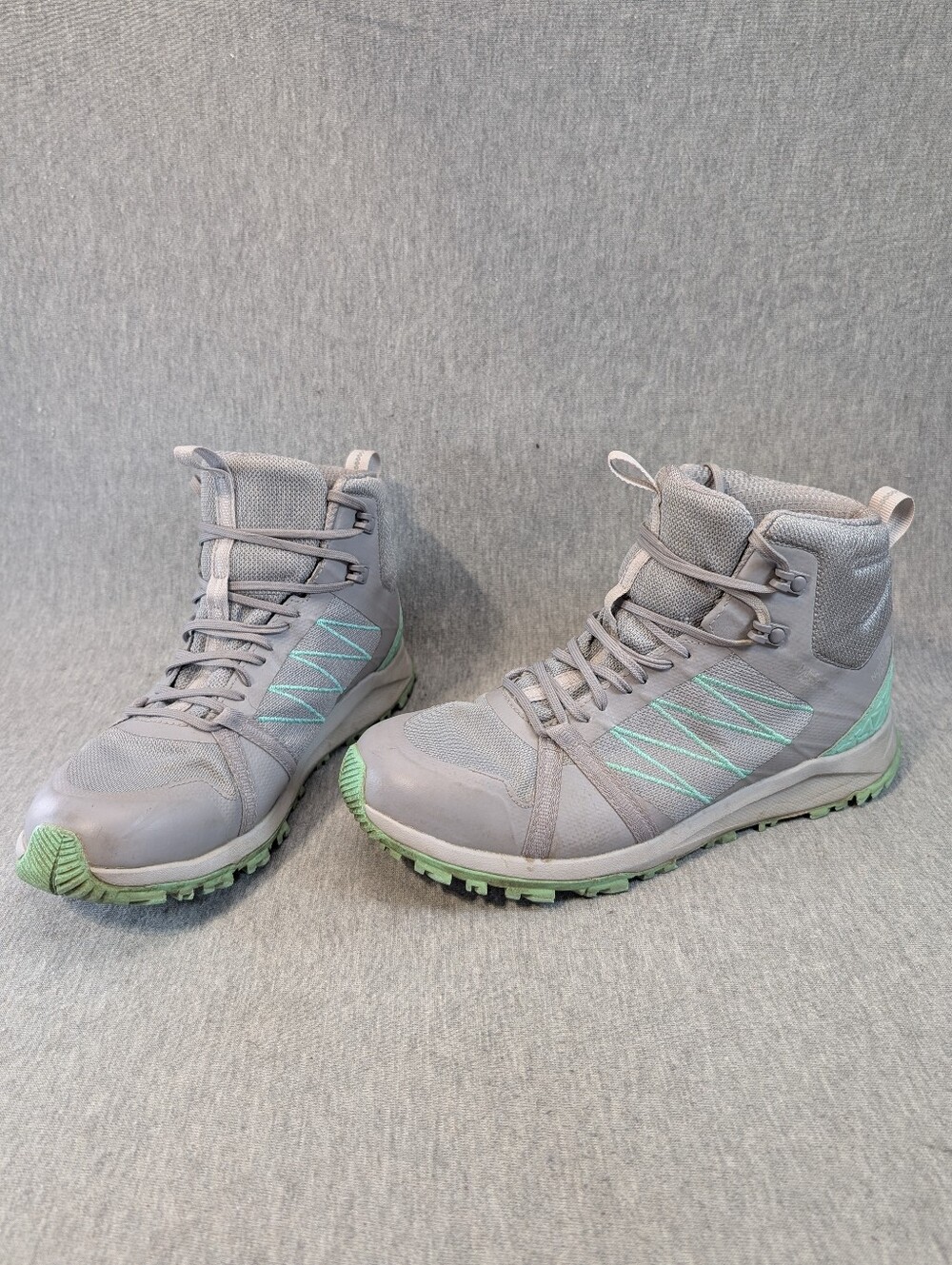 The North Face Litewave Fastpack II Hiking Boots Women's 9 Gray Green